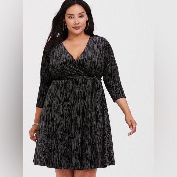 NWT Torrid Black Shine Velvet Wrap Dress - Picture 1 of 4